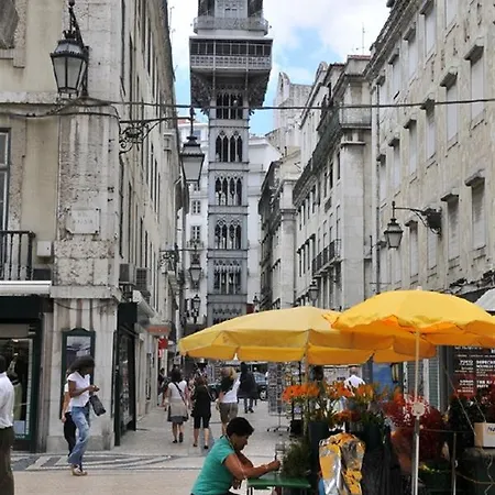 Charming 3 Bedroom Apartment In Lisbon