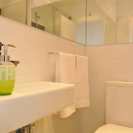 Apartamento Charming 3 Bedroom Apartment In Lisbon