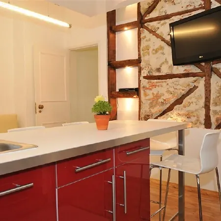 Charming 3 Bedroom Apartment In Lisbon Apartamento *