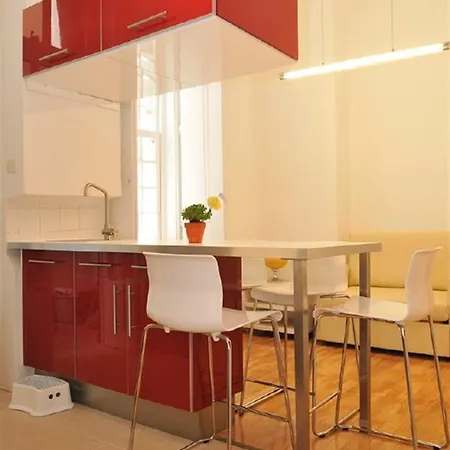 Apartamento Charming 3 Bedroom Apartment In Lisbon